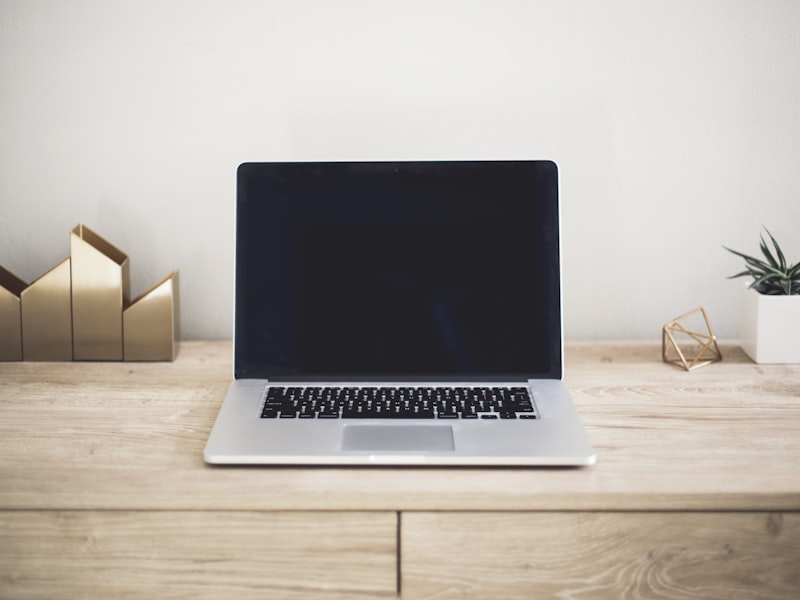14-inch Slim Laptop